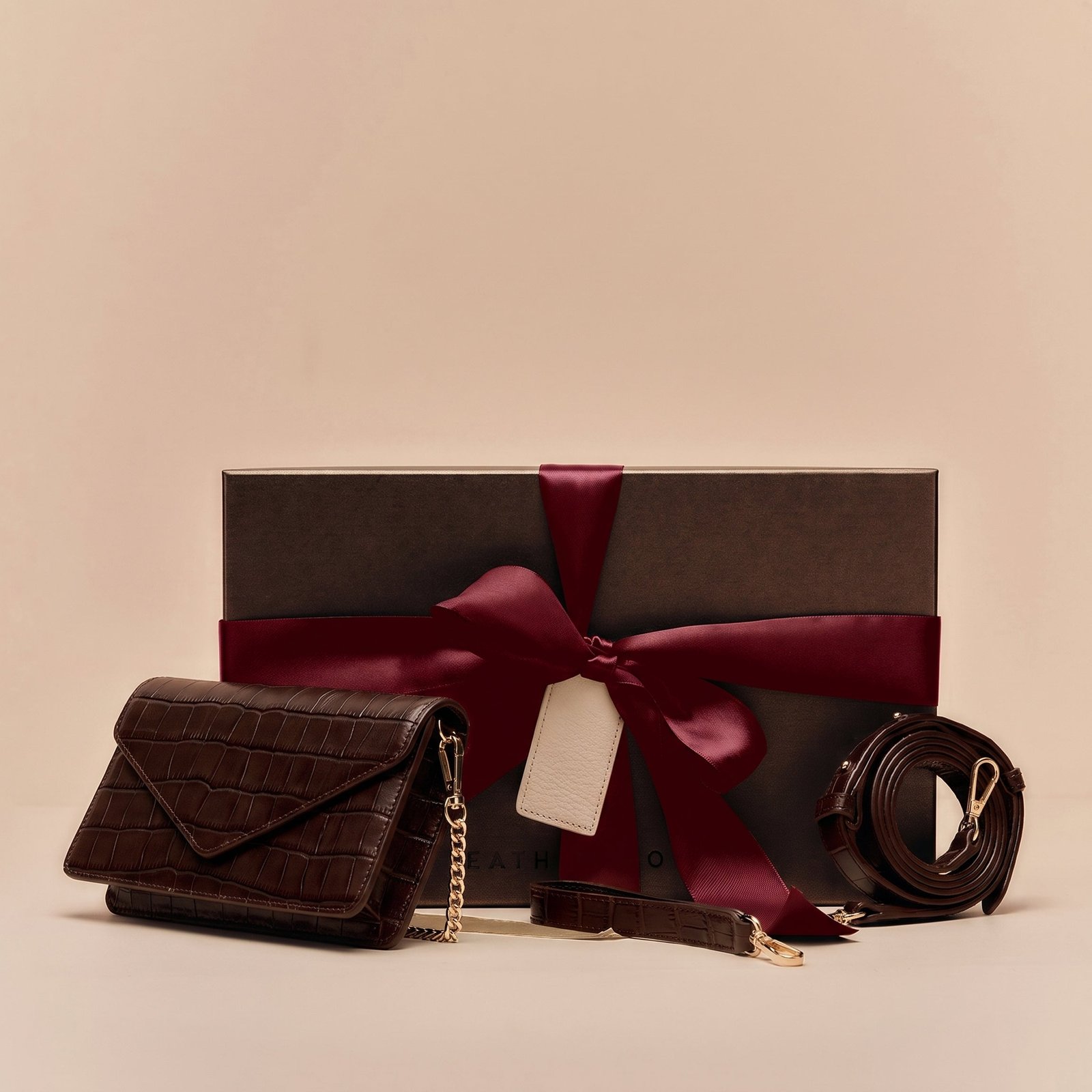 XW1-334-ref1_df9b07cd-2381-41ec-ad95-85c7f43fd7e7.jpg Styles Wish Willow 4-in-1 Gift Set Brown Croc - Image 1